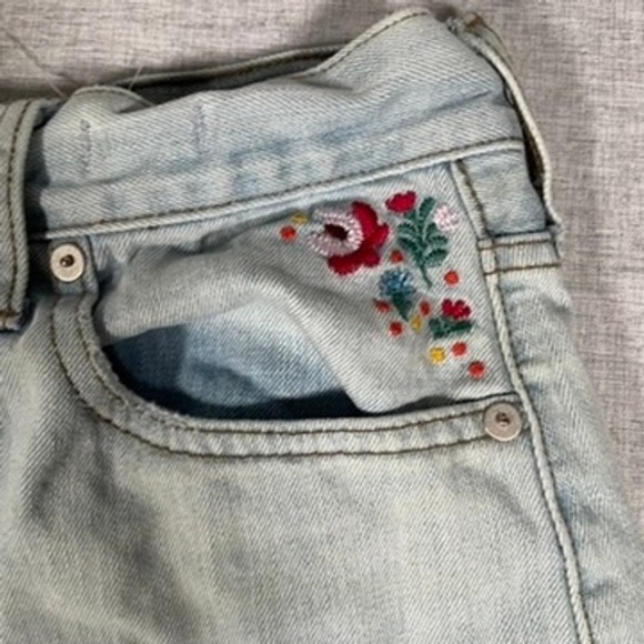 Madewell Embroidered Denim Shorts Women's Floral Perfect Jean Light Wash Size 25 - Picture 4 of 14